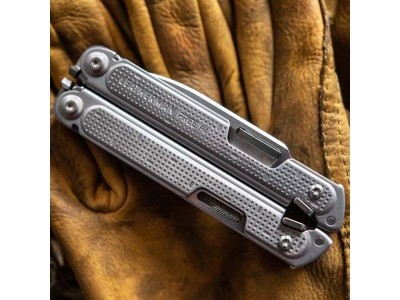 Leatherman Free P4
